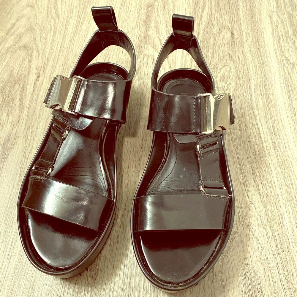 Zara sandals with buckle